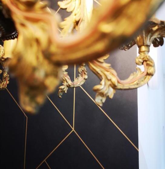 הוסטל Mazurska 8a