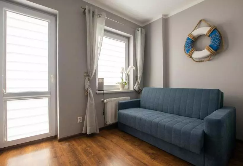 Retkeilymaja Noclegi Reda