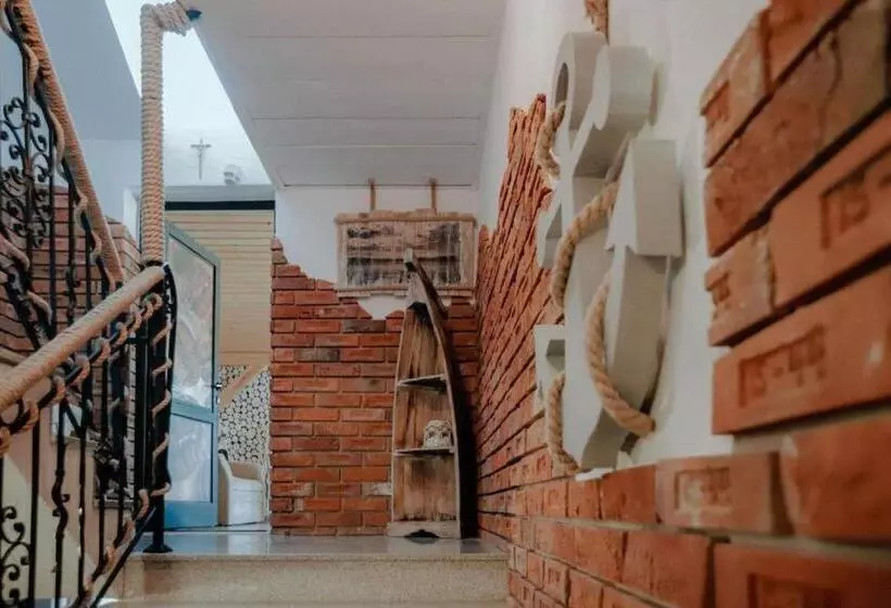 Retkeilymaja Noclegi Reda