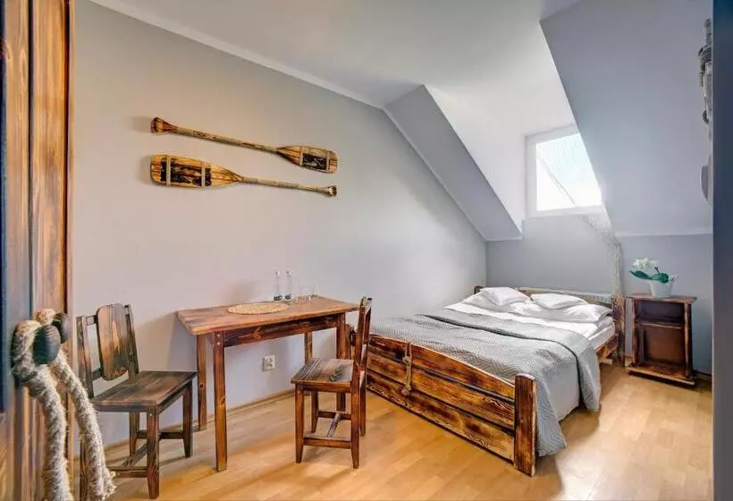 Retkeilymaja Noclegi Reda