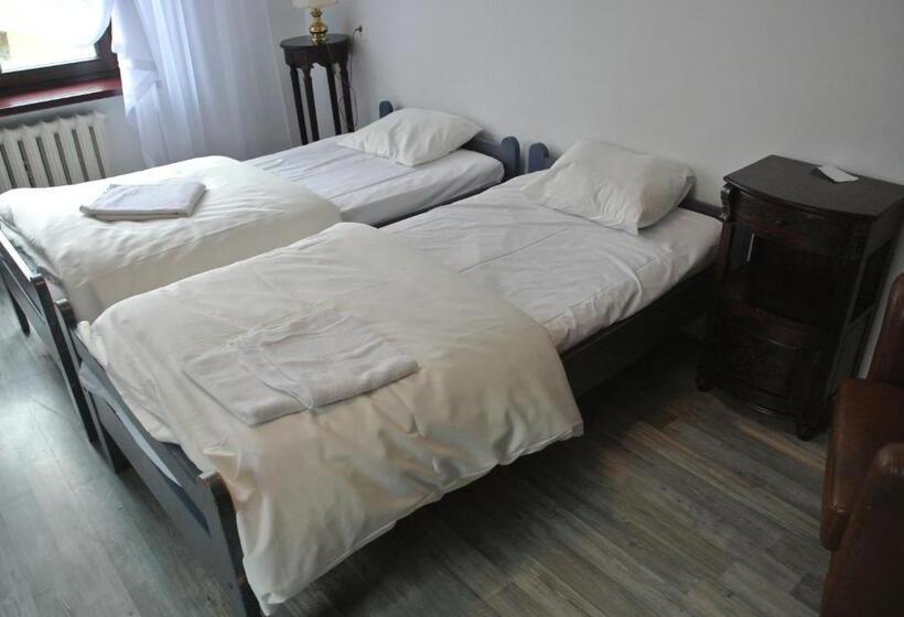 호스텔 Zajazd Pod Zamkiem