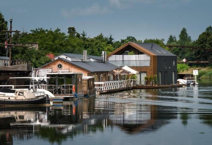 Apartamenty Kapitańskie Pływające