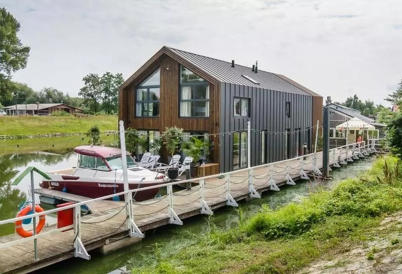 Apartamenty Kapitańskie Pływające