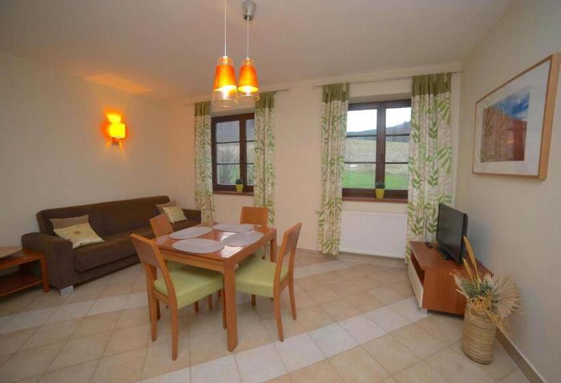 تختخواب و صبحانه Apartamenty Dom Na Wzgórzu Gardenia