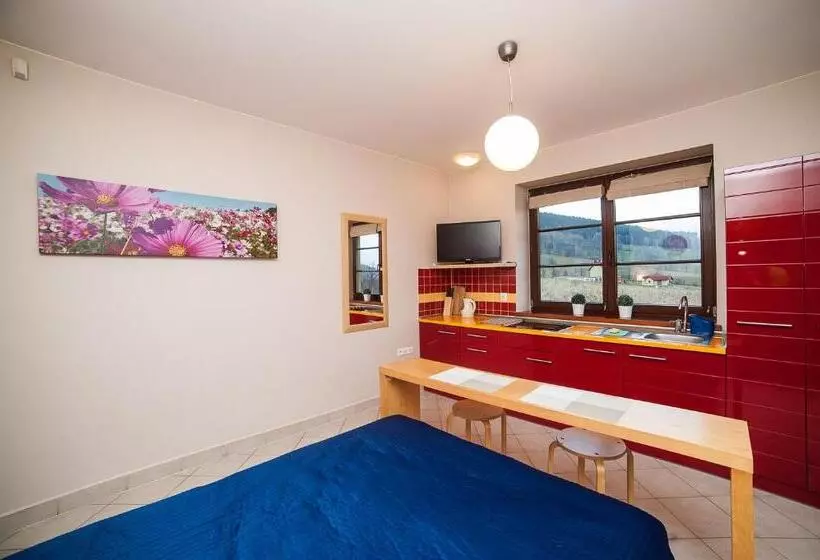 Aamiaismajoitus (B&B) Apartamenty Dom Na Wzgórzu Gardenia
