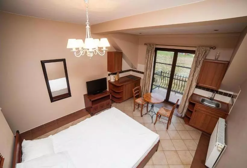 Aamiaismajoitus (B&B) Apartamenty Dom Na Wzgórzu Gardenia
