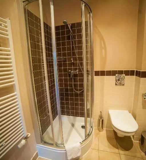 Aamiaismajoitus (B&B) Apartamenty Dom Na Wzgórzu Gardenia