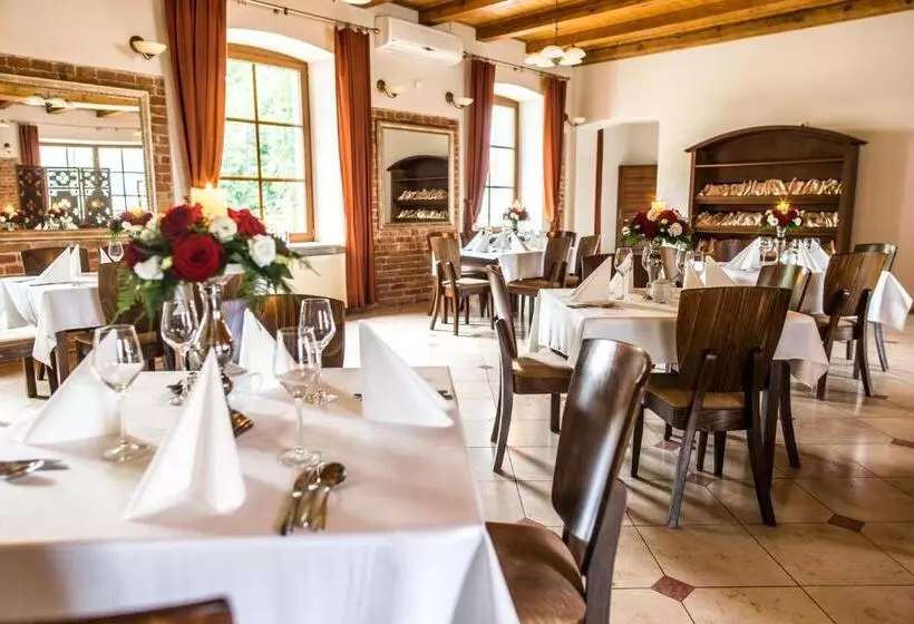 Aamiaismajoitus (B&B) Dworek Korytków