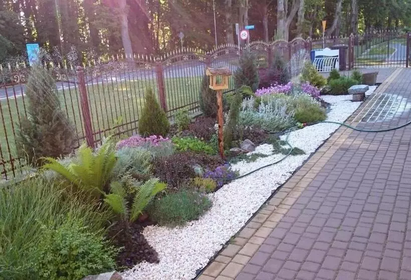 Aamiaismajoitus (B&B) Letnia Willa Jacuzzi & Sauna