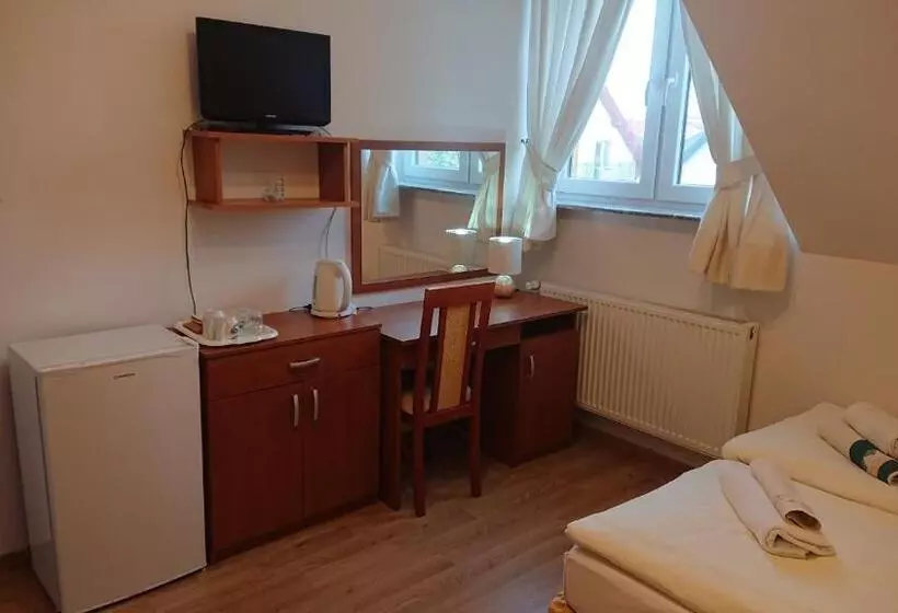 Aamiaismajoitus (B&B) Letnia Willa Jacuzzi & Sauna