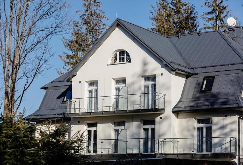 تختخواب و صبحانه Narciarski Dworek