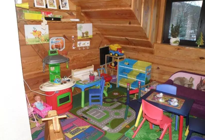 Aamiaismajoitus (B&B) Ranczo Frodyma