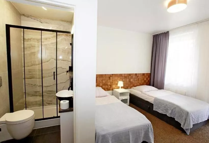 Aamiaismajoitus (B&B) Willa Park Międzyzdroje