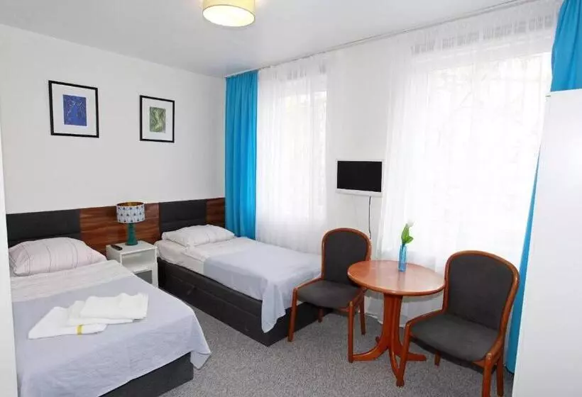 Aamiaismajoitus (B&B) Willa Park Międzyzdroje