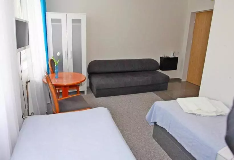 Aamiaismajoitus (B&B) Willa Park Międzyzdroje