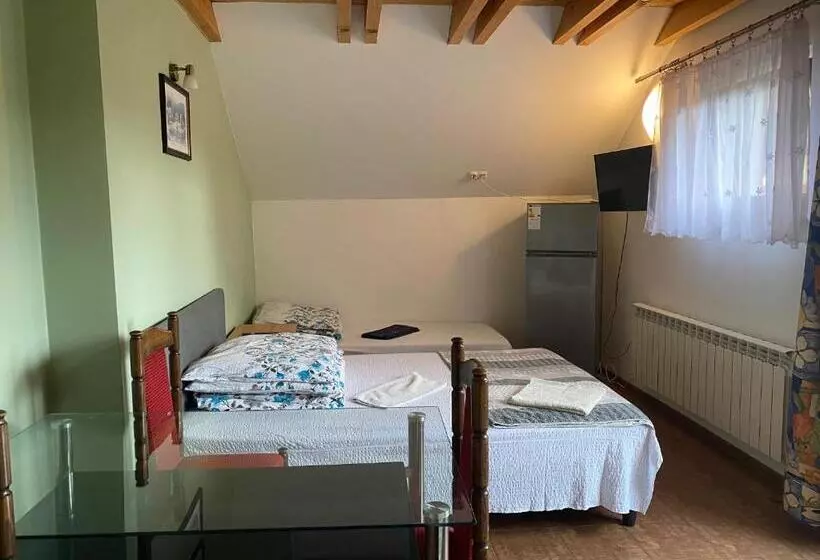 ベッドアンドブレックファースト Zajazd Tadeo