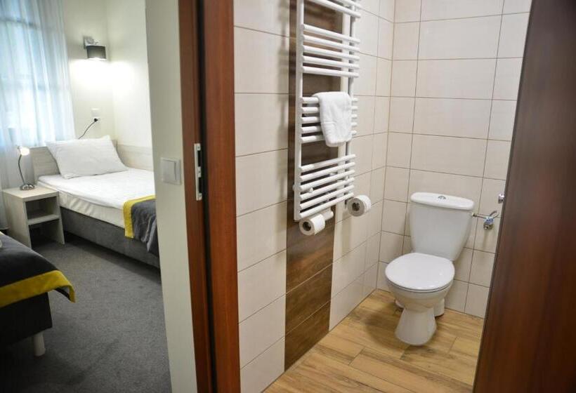 Centrum Restauracyjno Hotelowe Florres