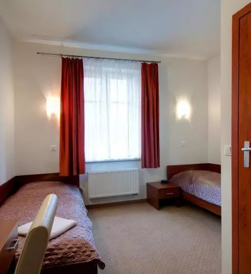 Centrum Restauracyjno Hotelowe Florres