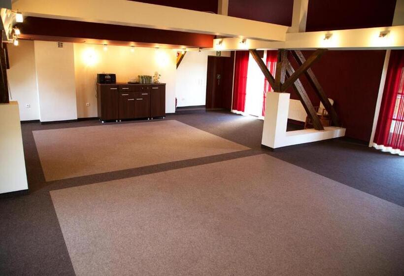 Centrum Restauracyjno Hotelowe Florres