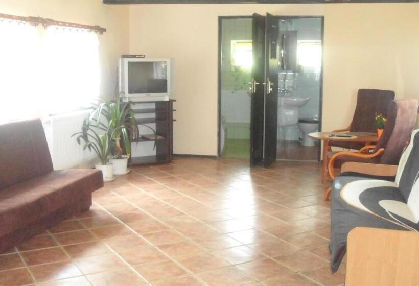 בית מלון כפרי Agroturystyka Pod Dębami W Klukach