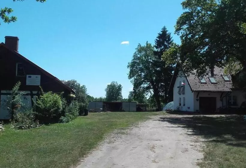ホテル Agroturystyka Pod Dębami W Klukach