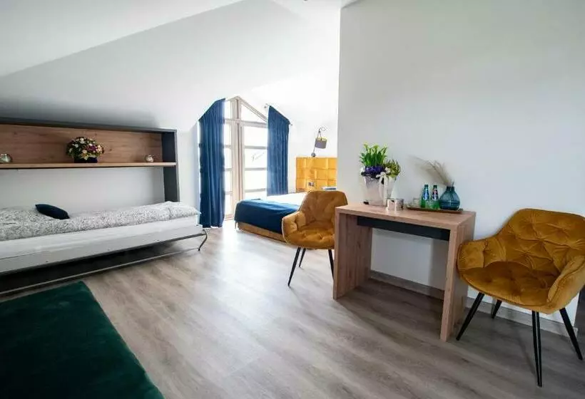 ホテル Centrum Konferencyjno Bankietowe Chabrowy