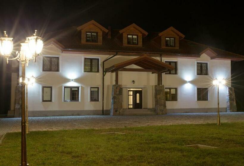 酒店 Dworek Zyskowskiego