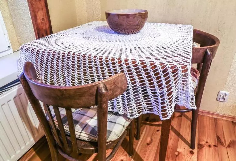 Hotelli Gospodarstwo Agroturystyczne Powierzówka