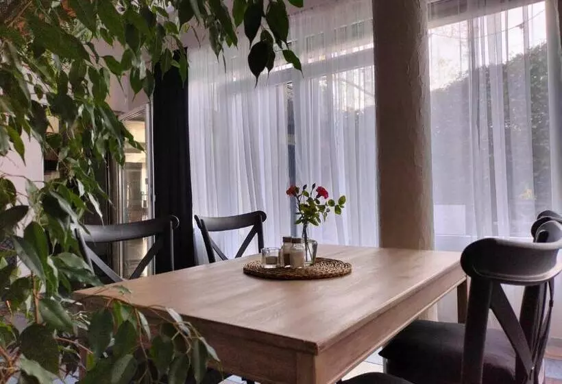 Hotelli Kamienica Pokoje & Restauracja