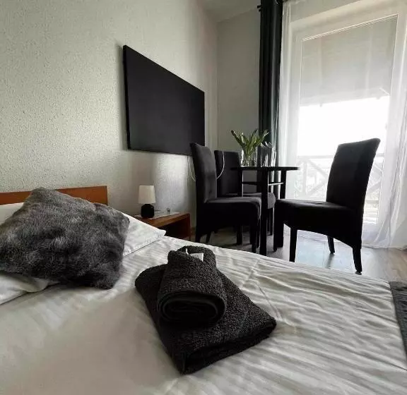 Hotelli Kamienica Pokoje & Restauracja