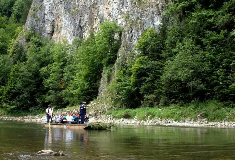 Hotelli Nad Przełomem