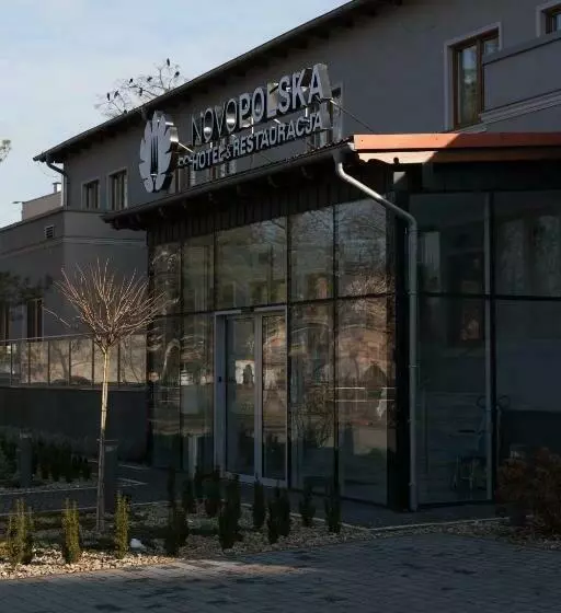 Novopolska   Hotel I Restauracja