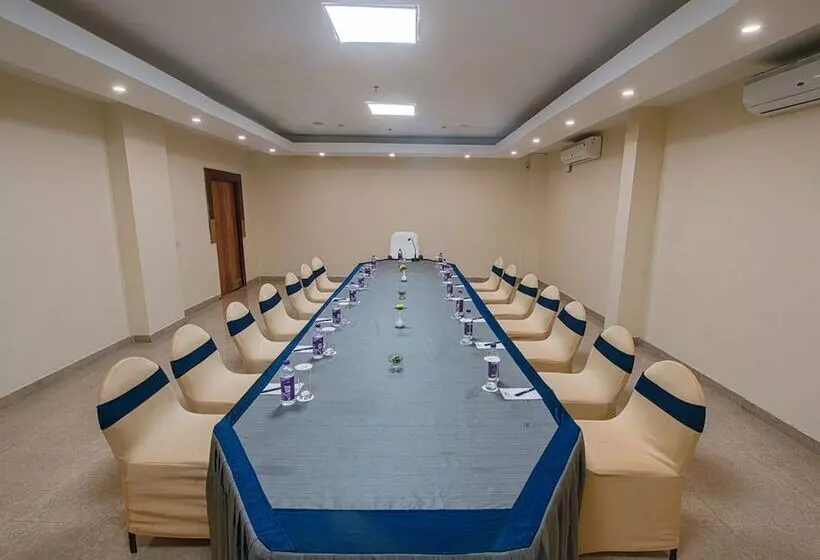 ホテル Nrs Royal Palace