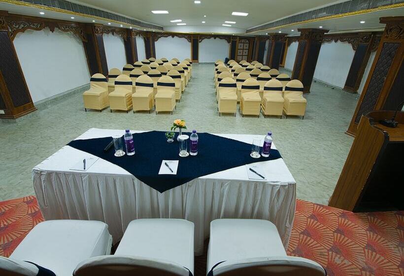 فندق Nrs Royal Palace