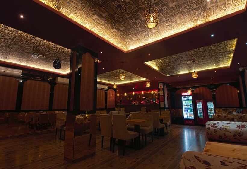 فندق Nrs Royal Palace