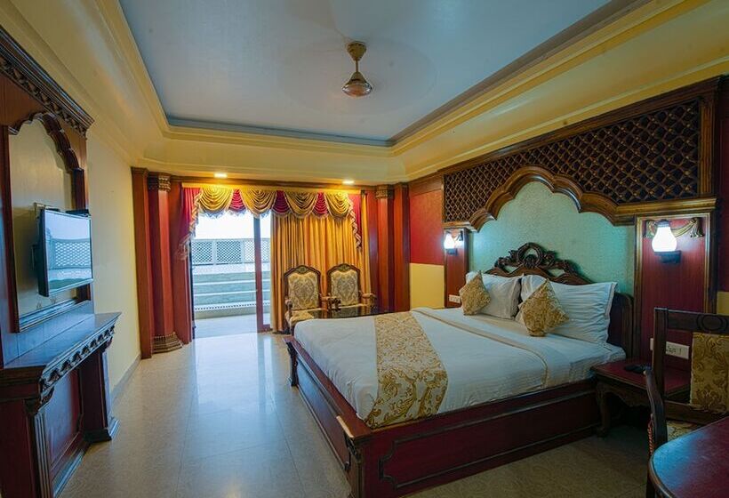 فندق Nrs Royal Palace