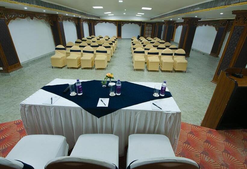 فندق Nrs Royal Palace