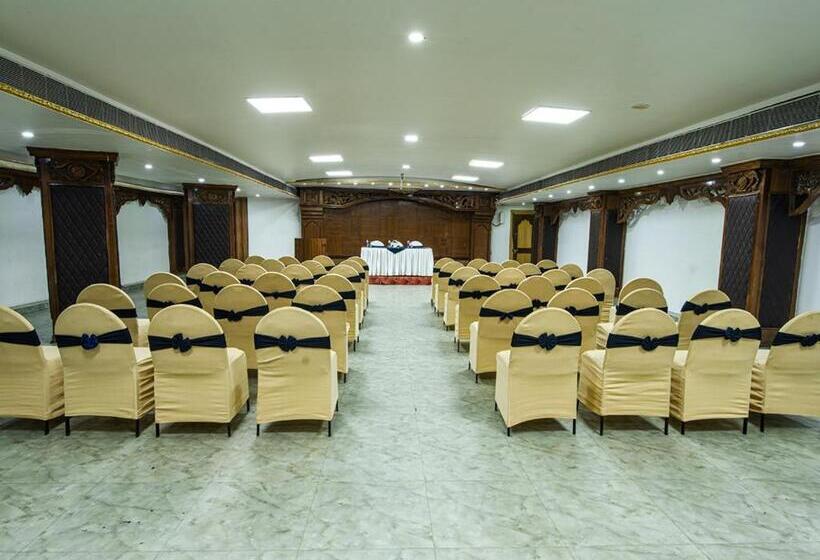 فندق Nrs Royal Palace