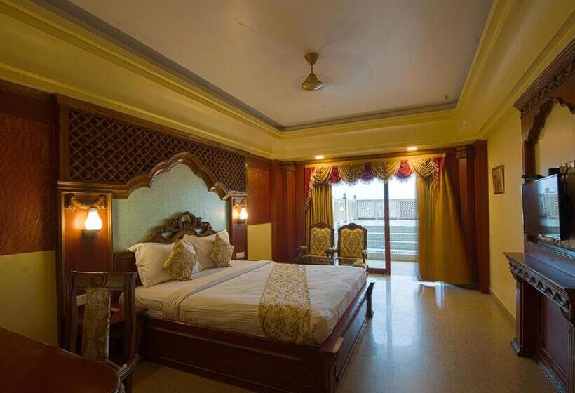 فندق Nrs Royal Palace