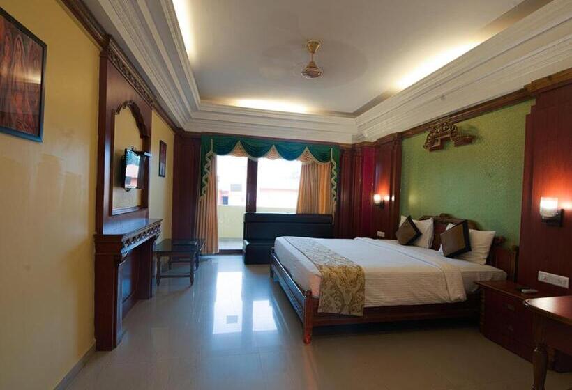 فندق Nrs Royal Palace