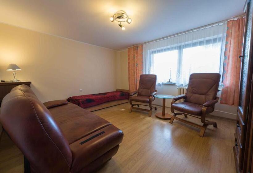 בית מלון כפרי U Zenona