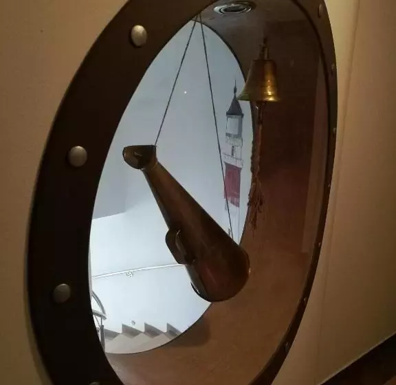 Hotelli Willa Latarnik   Doskonała Lokalizacja, Blisko Atrakcji, 20min Do Plaży