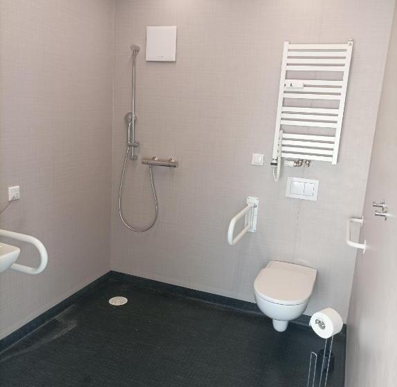 Lofty Kampus Garnizon