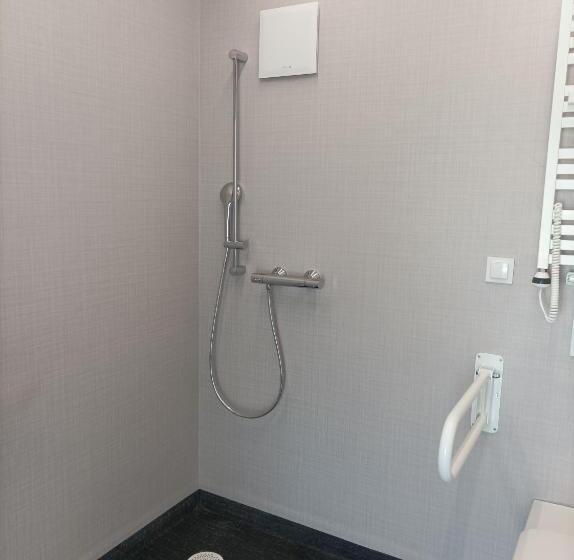 Lofty Kampus Garnizon