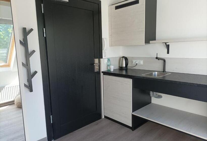 Lofty Kampus Garnizon