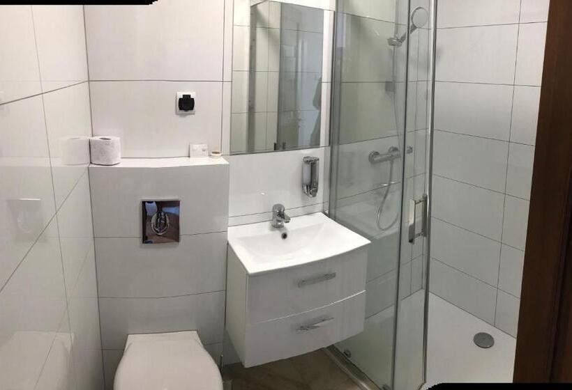 Motel I Restauracja Pod Basztą