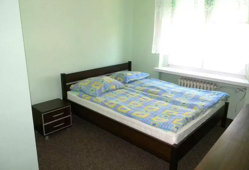 مُتل Pokoje Gościnne Saritas