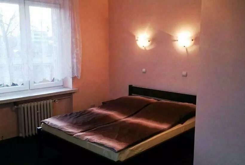 مُتل Pokoje Gościnne Saritas