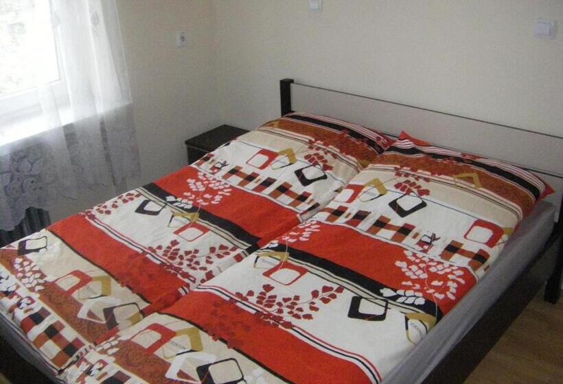 Мотель Pokoje Gościnne Saritas