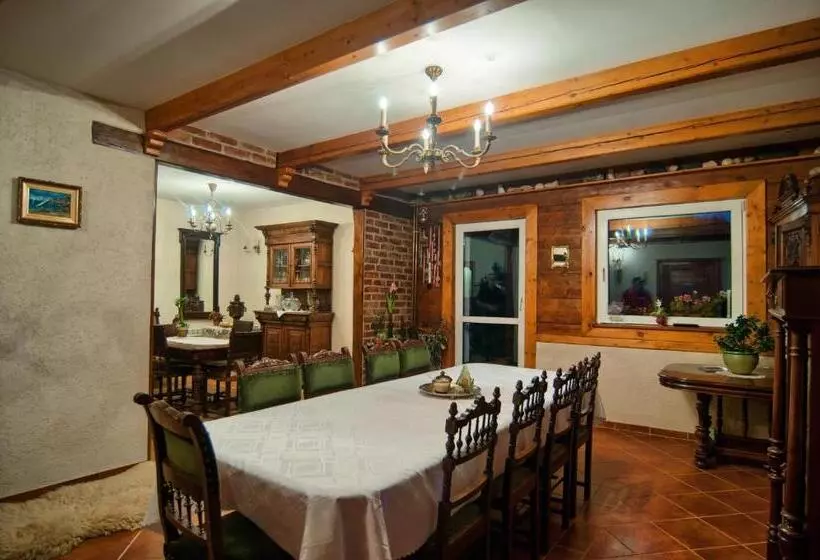 ペンション śnieżynka